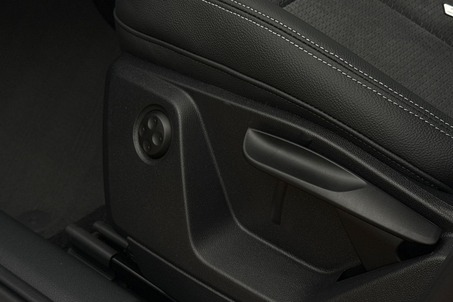 Used Audi SQ2 2025 for sale - 76438870: Photo 30