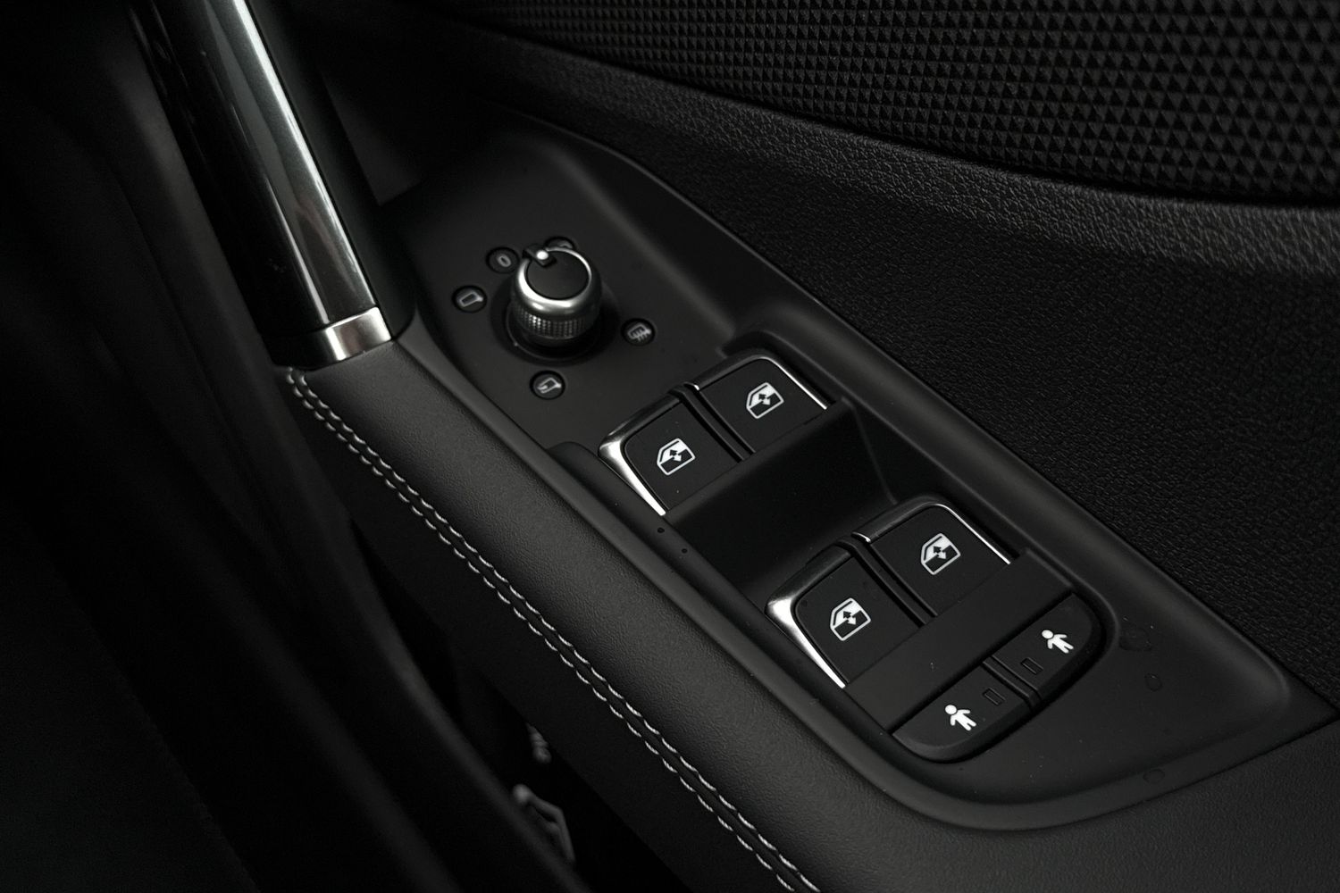 Used Audi SQ2 2025 for sale - 76438870: Photo 37