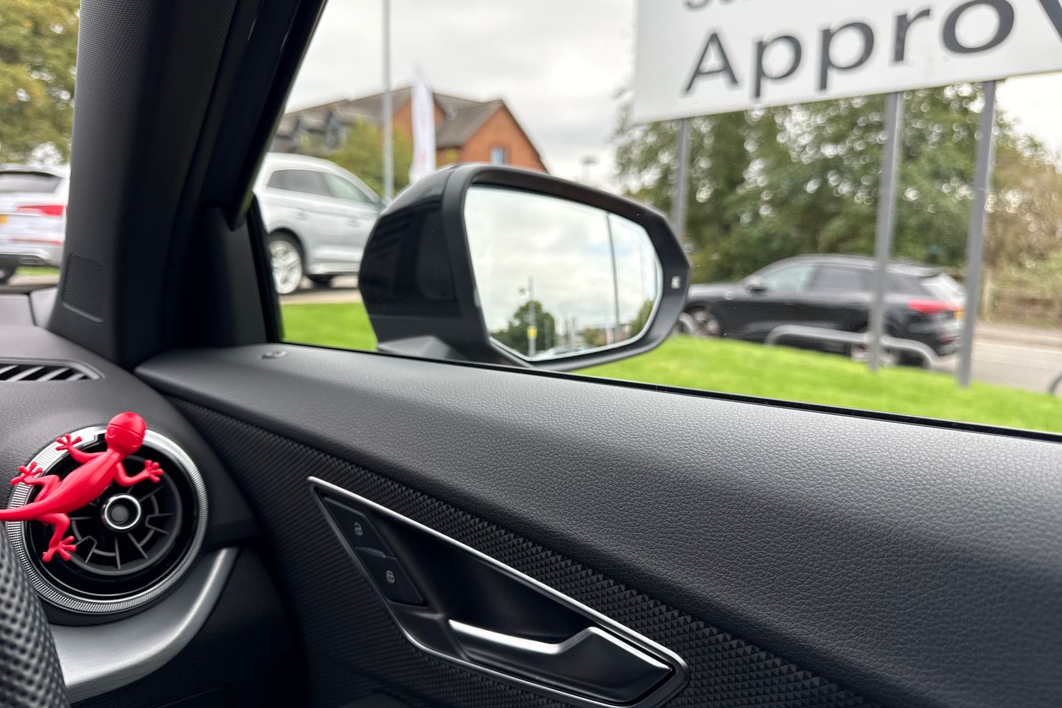 Used Audi Q2 2025 for sale - 76381801: Photo 21