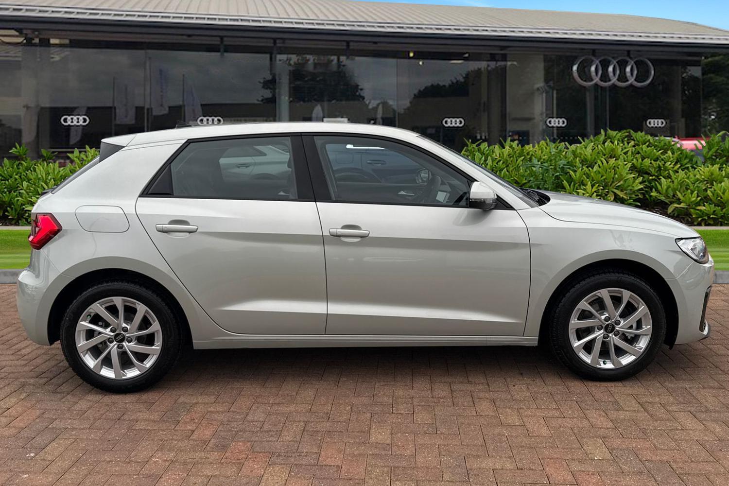 Used Audi A1 2025 for sale - 76353149: Photo 3
