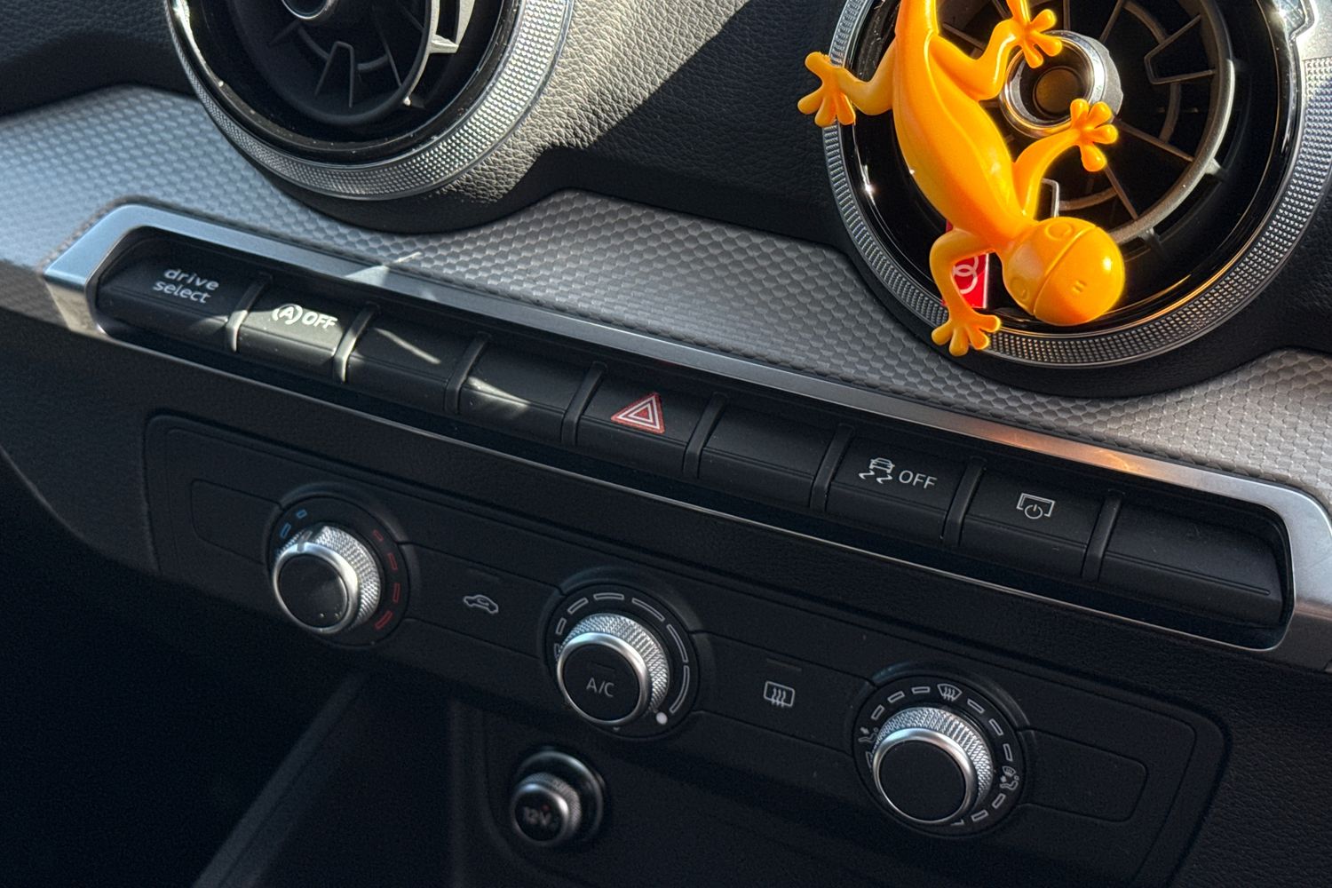 Used Audi Q2 2023 for sale - 78120943: Photo 42