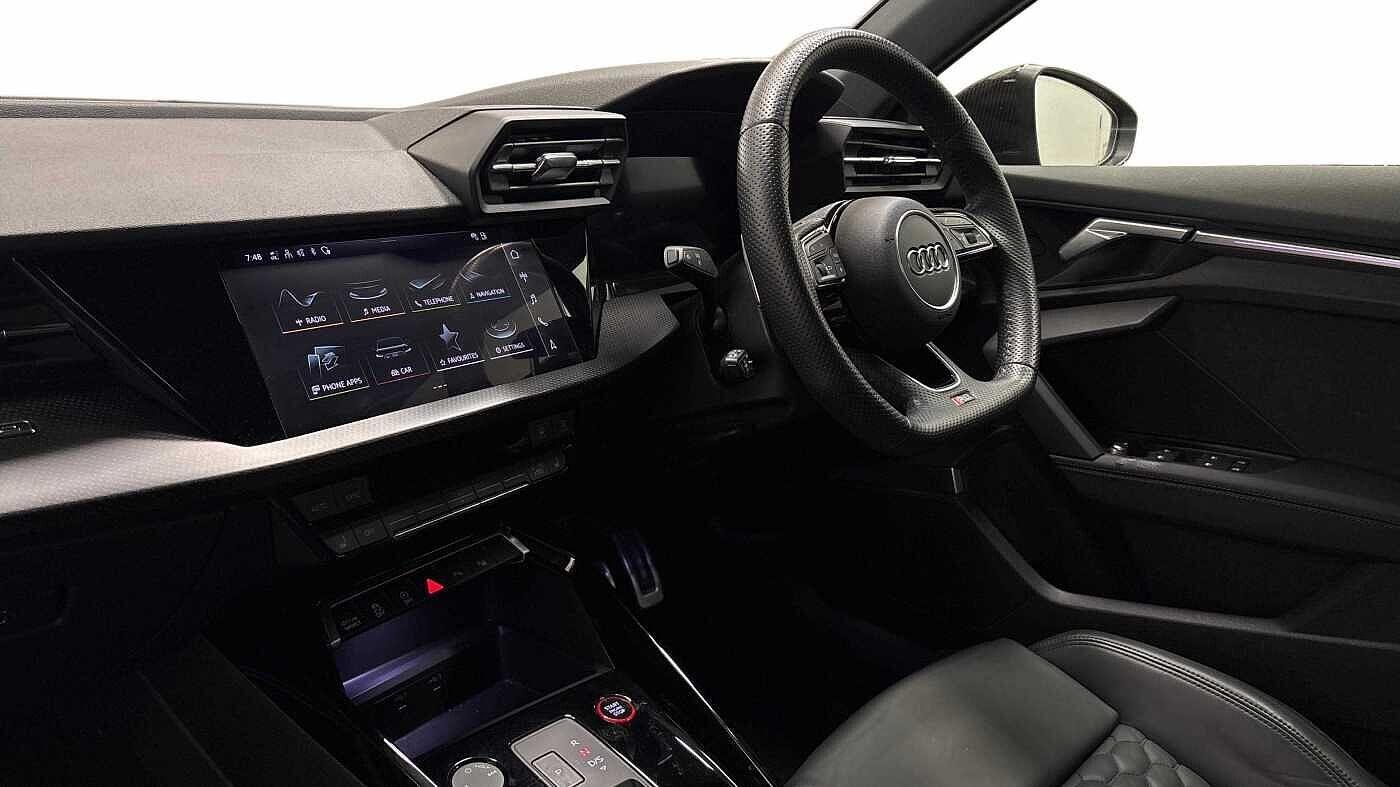 Used Audi RS3 2024 for sale - 77138976: Photo 2