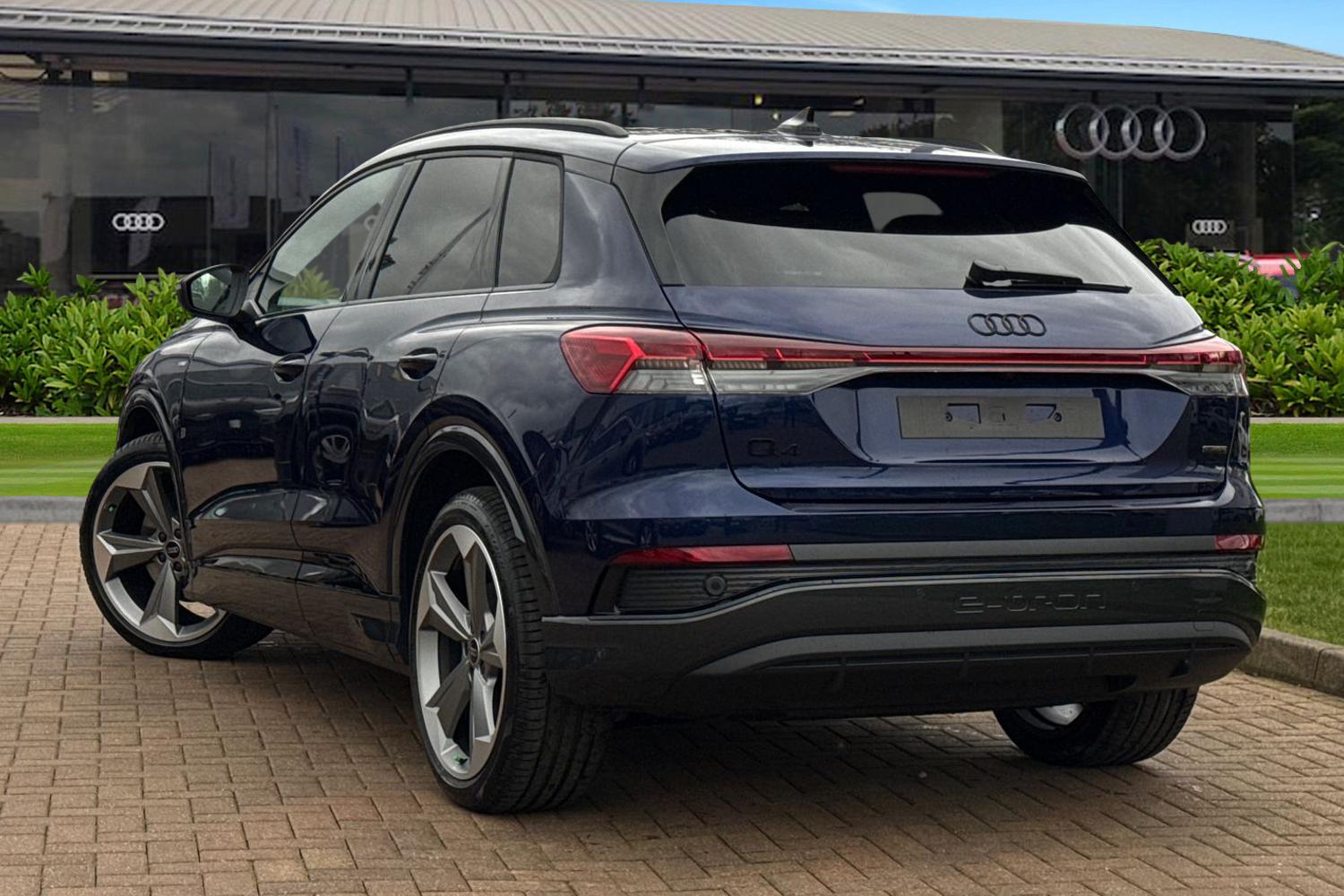 Used Audi Q4 e-tron 2026 for sale - 78065189: Photo 2