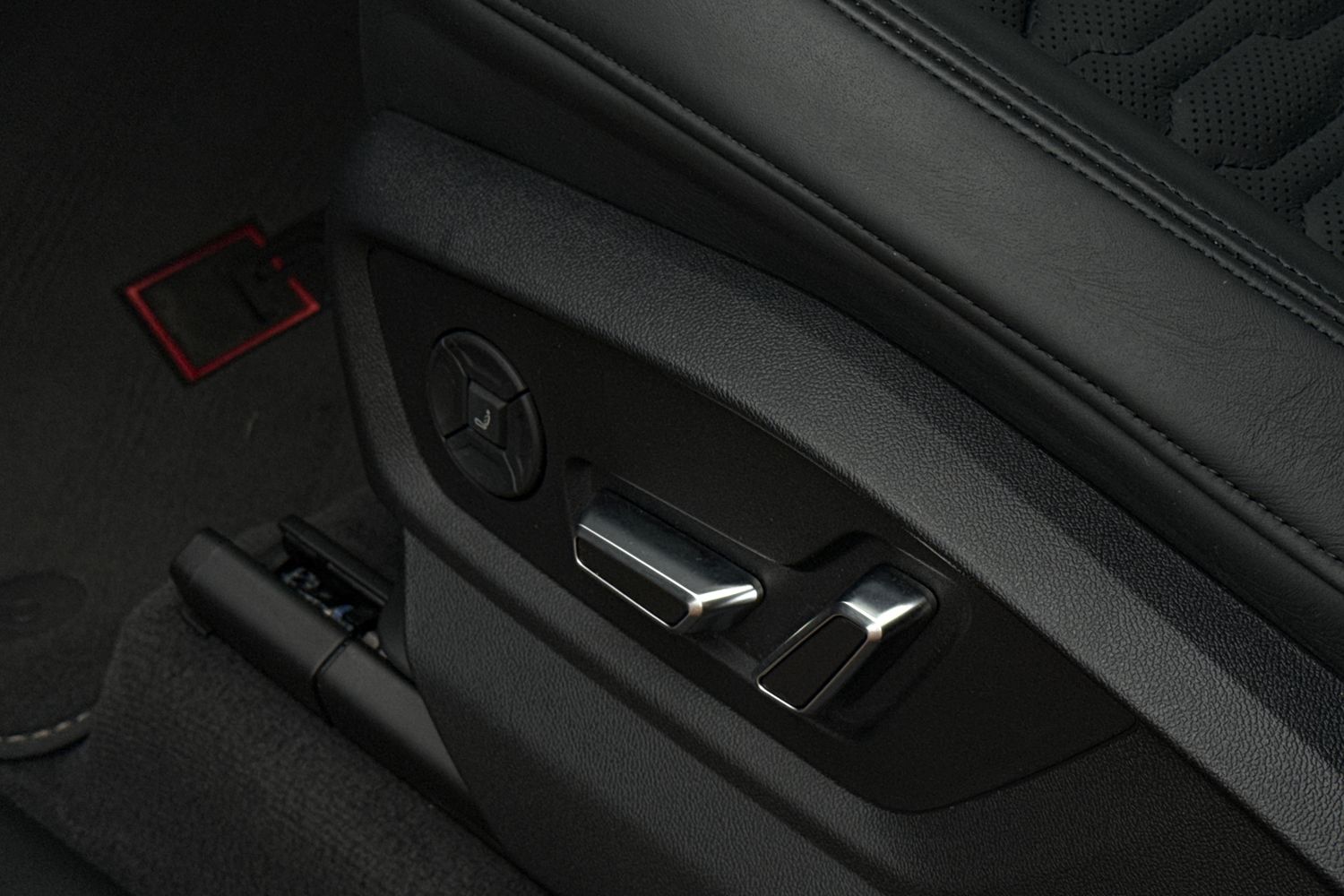 Used Audi RS Q8 2023 for sale - 77348278: Photo 36