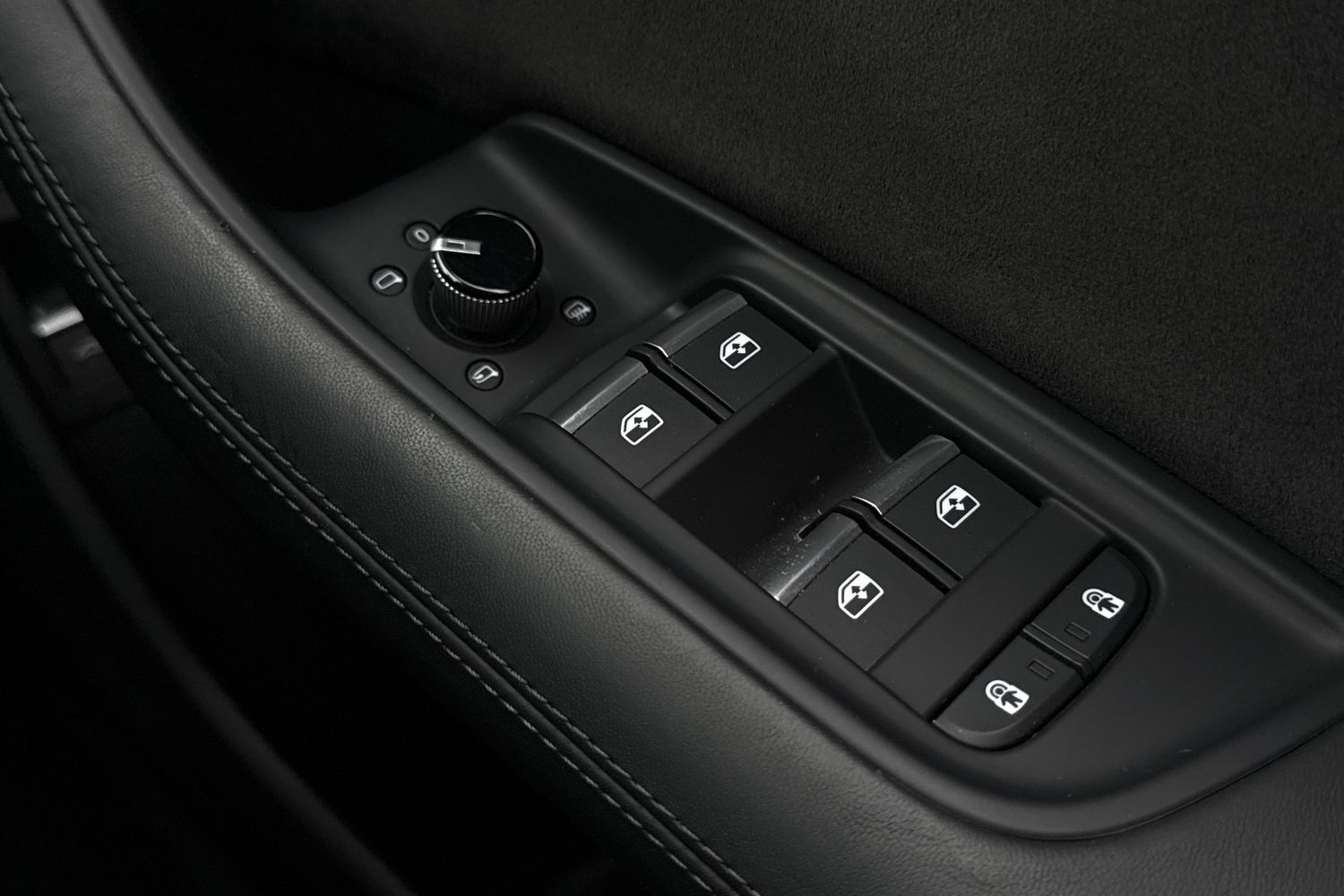 Used Audi RS Q8 2023 for sale - 77348278: Photo 43