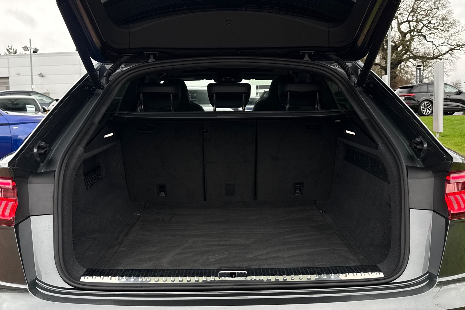 Used Audi RS Q8 2023 for sale - 77348278: Photo 7