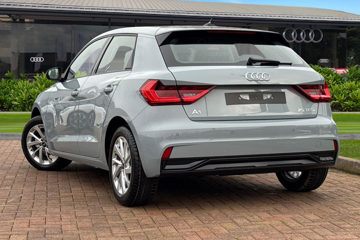 Used Audi A1 2025 for sale - 76654392: Photo 2