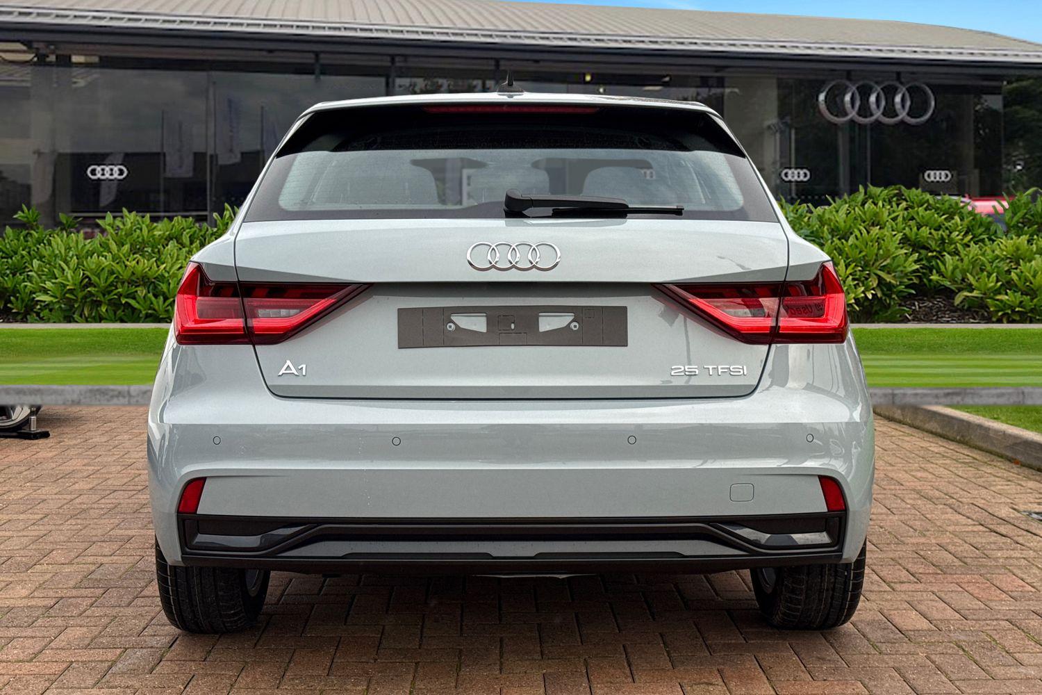 Used Audi A1 2025 for sale - 76654392: Photo 4