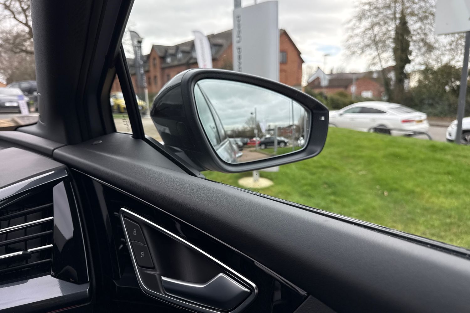 Used Audi Q4 e-tron 2026 for sale - 77608385: Photo 17