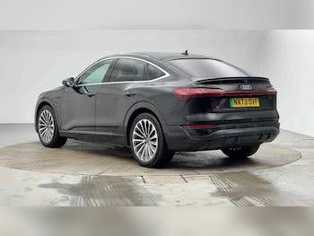 Used Audi Q8 2023 for sale - 77733603: Photo