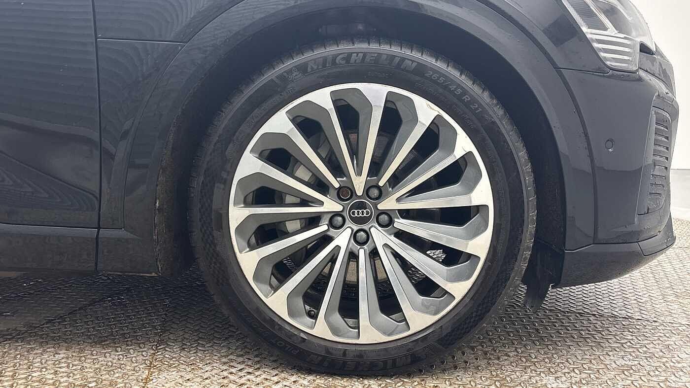 Used Audi Q8 2023 for sale - 77733603: Photo 5