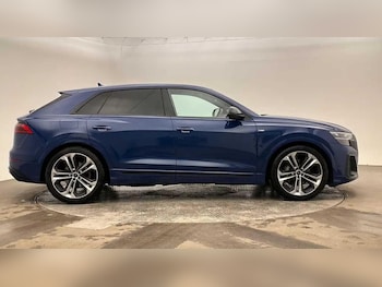 Used Audi Q8 2025 for sale - 79308605: Photo