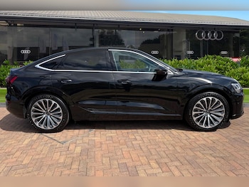 Used Audi Q8 e-tron 2023 for sale - 79138359: Photo