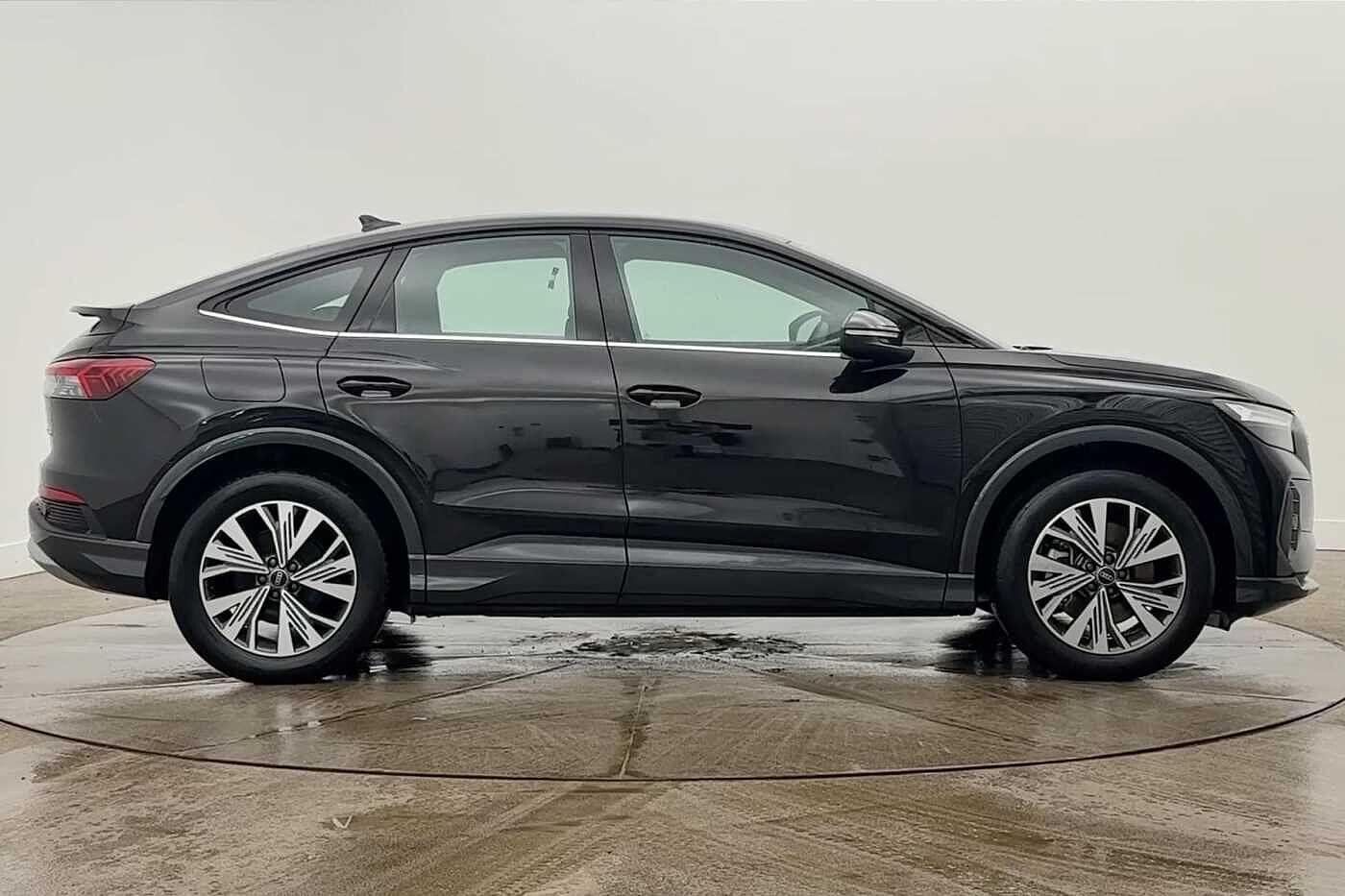 Used Audi Q4 e-tron 2025 for sale - 77546596: Photo 4