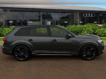 Used Audi Q7 2025 for sale - 77820279: Photo