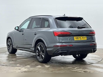 Used Audi Q7 2025 for sale - 77666238: Photo