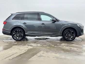 Used Audi Q7 2025 for sale - 77666238: Photo