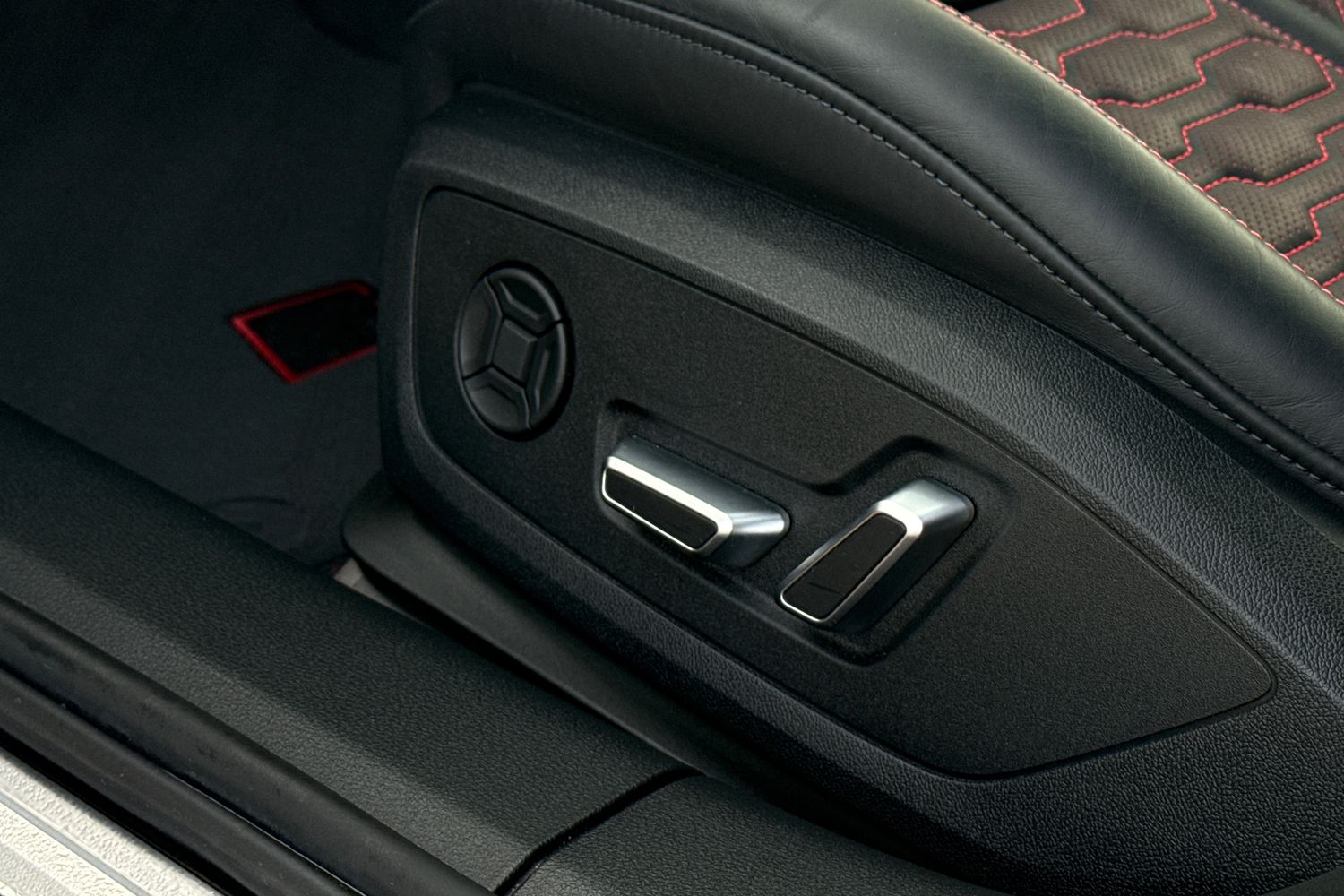 Used Audi RS6 Avant 2024 for sale - 77919374: Photo 33