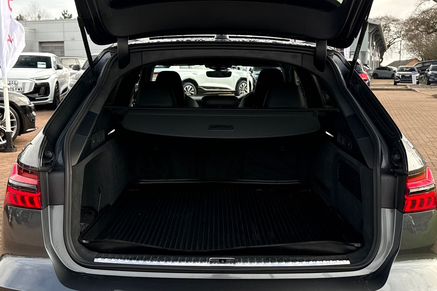 Used Audi RS6 Avant 2024 for sale - 77919374: Photo 7