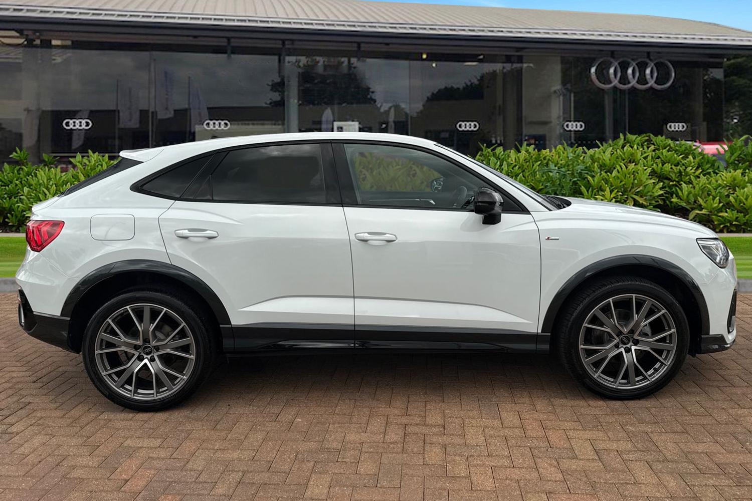 Used Audi Q3 2025 for sale - 76381799: Photo 3