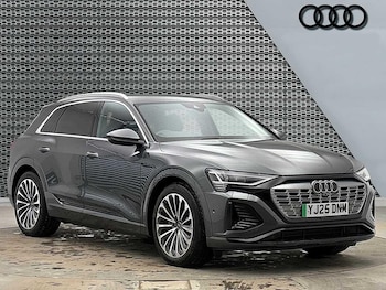 Used Audi Q8 2025 for sale - 78367762: Photo