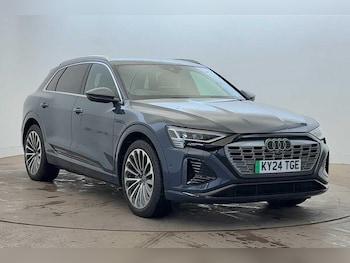Audi - Q8 e-tron