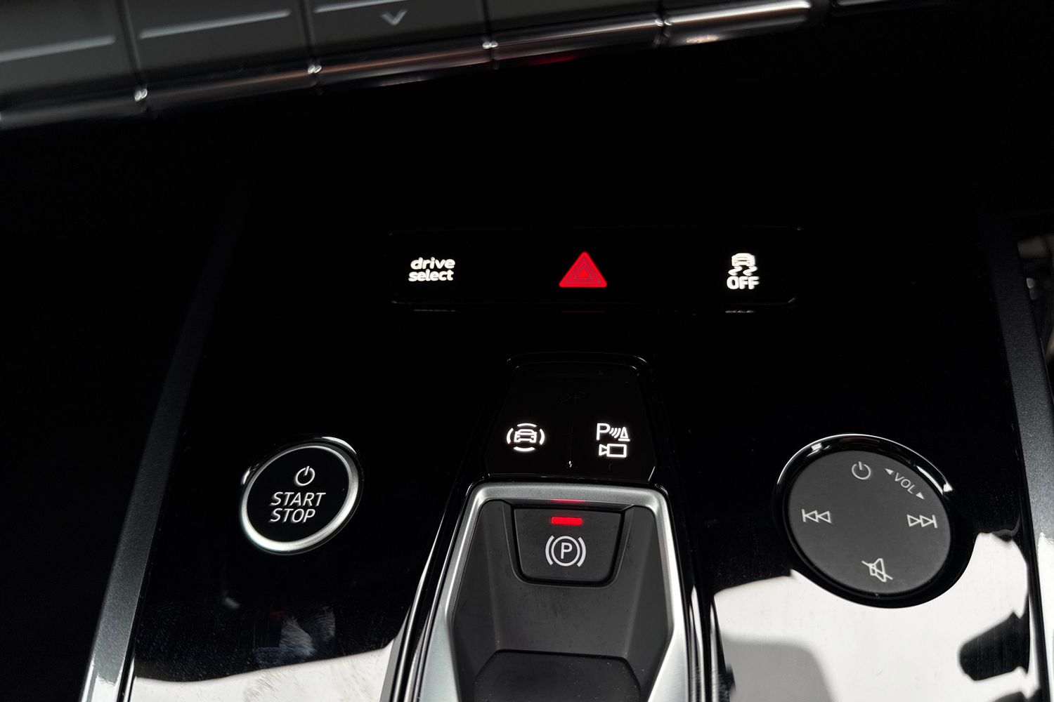 Used Audi Q4 e-tron 2024 for sale - 77787327: Photo 60