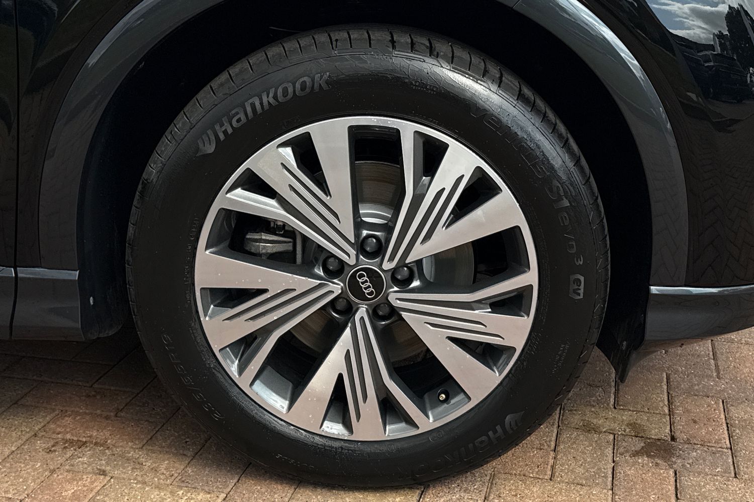 Used Audi Q4 e-tron 2025 for sale - 76526949: Photo 11