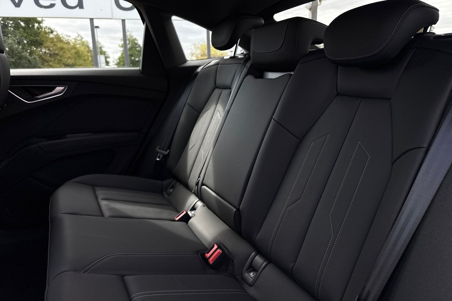 Used Audi Q4 e-tron 2025 for sale - 76526949: Photo 18