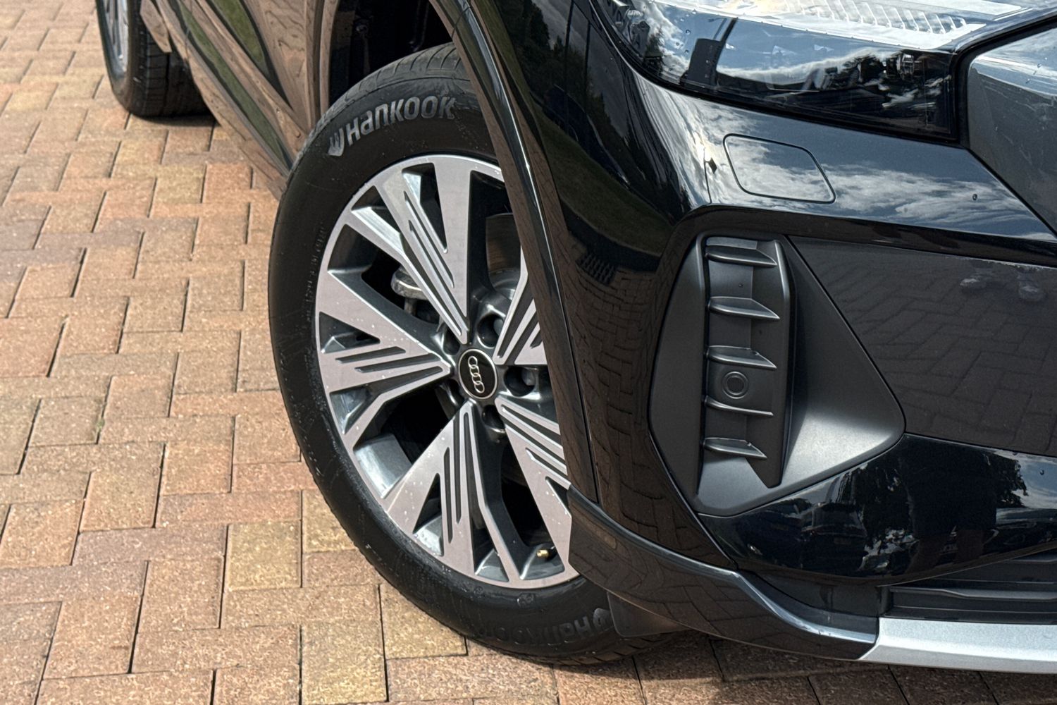 Used Audi Q4 e-tron 2025 for sale - 76526949: Photo 25