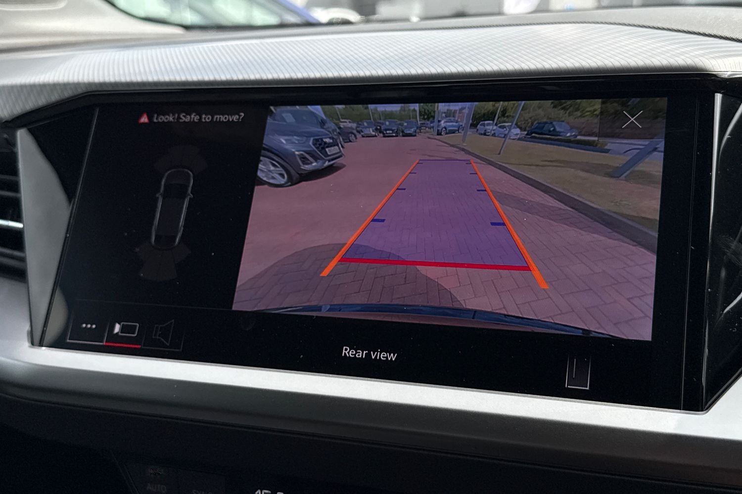 Used Audi Q4 e-tron 2025 for sale - 76526949: Photo 37