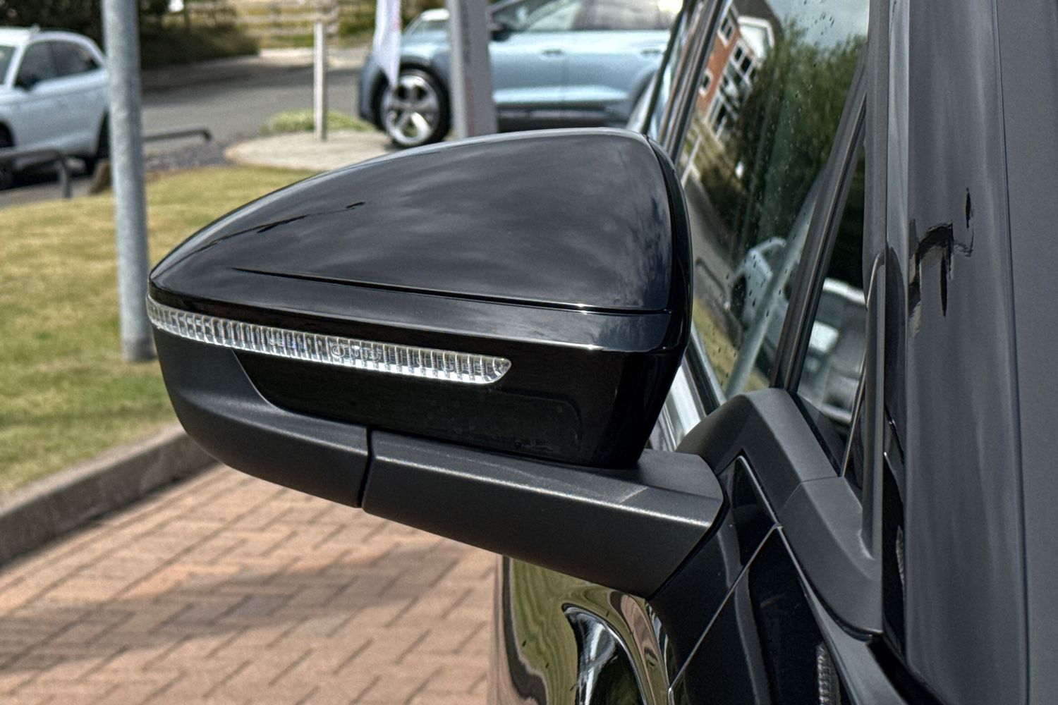 Used Audi Q4 e-tron 2025 for sale - 76526949: Photo 48