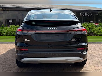 Used Audi Q4 e-tron 2025 for sale - 76526949: Photo