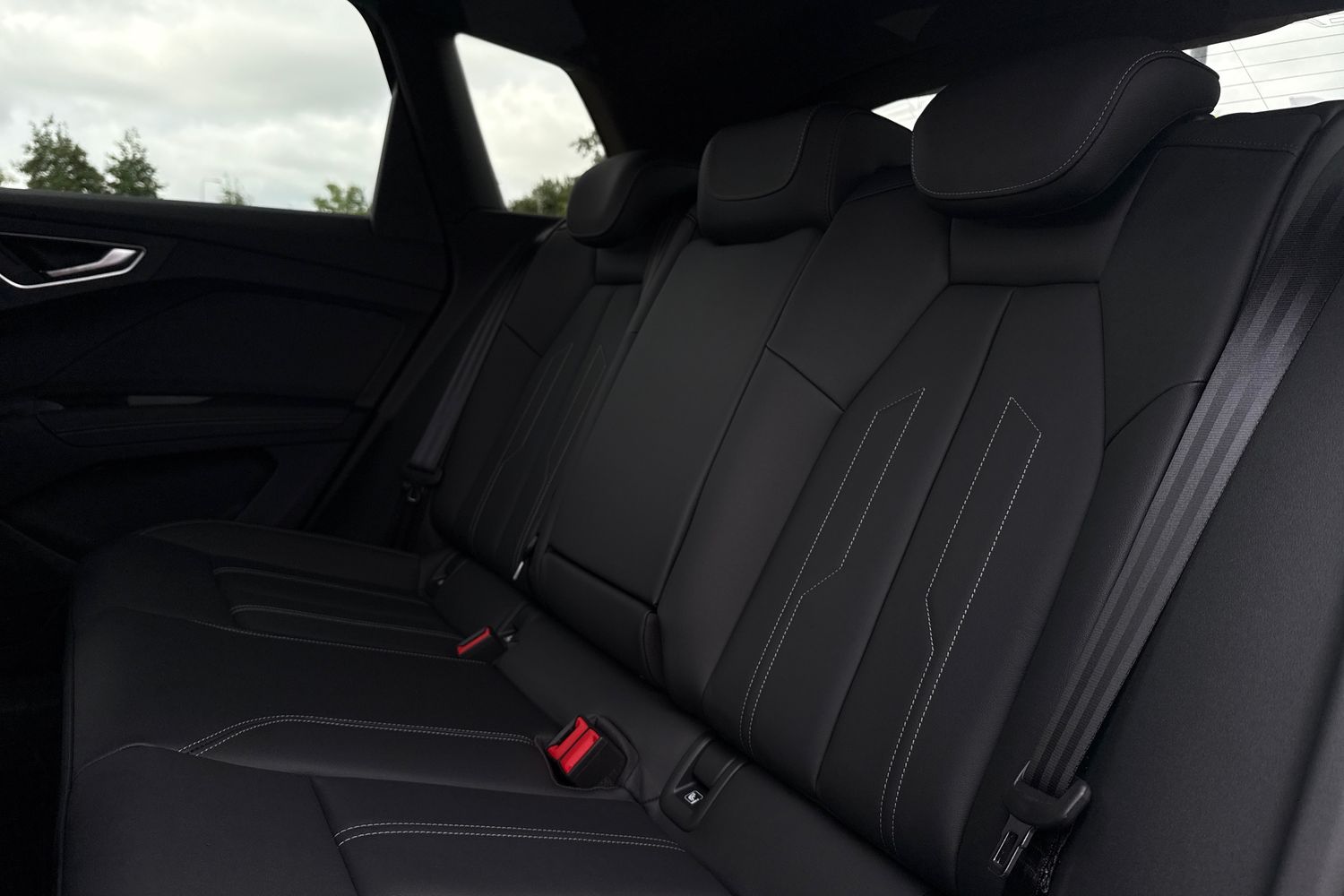 Used Audi Q4 e-tron 2025 for sale - 76526948: Photo 18