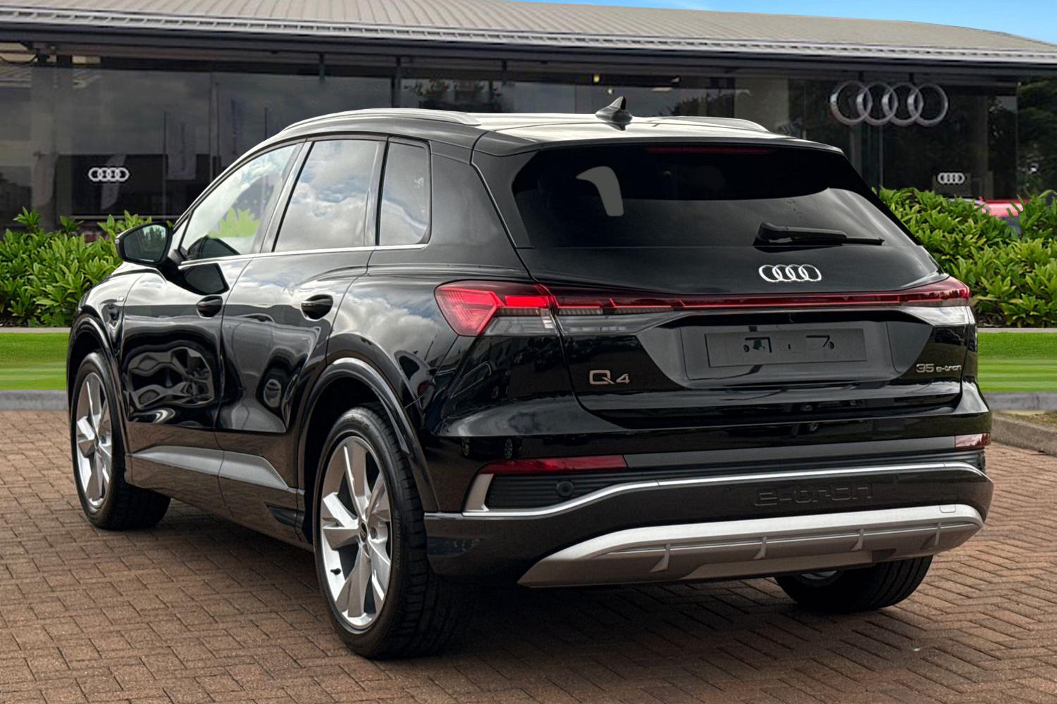 Used Audi Q4 e-tron 2025 for sale - 76526948: Photo 2