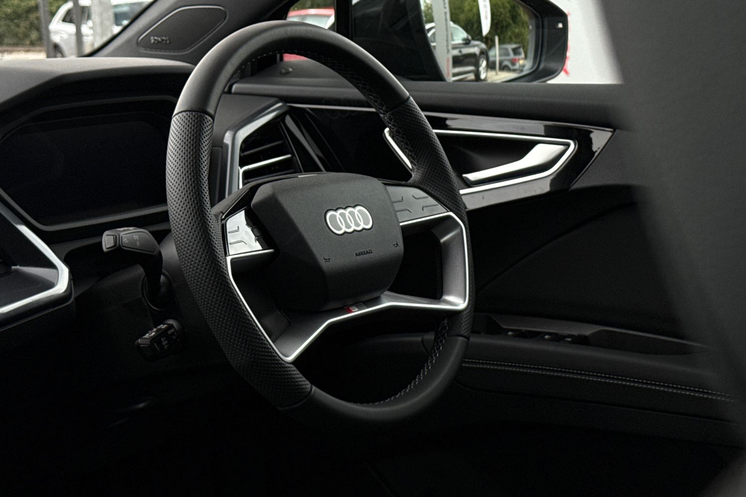 Used Audi Q4 e-tron 2025 for sale - 76526948: Photo 30