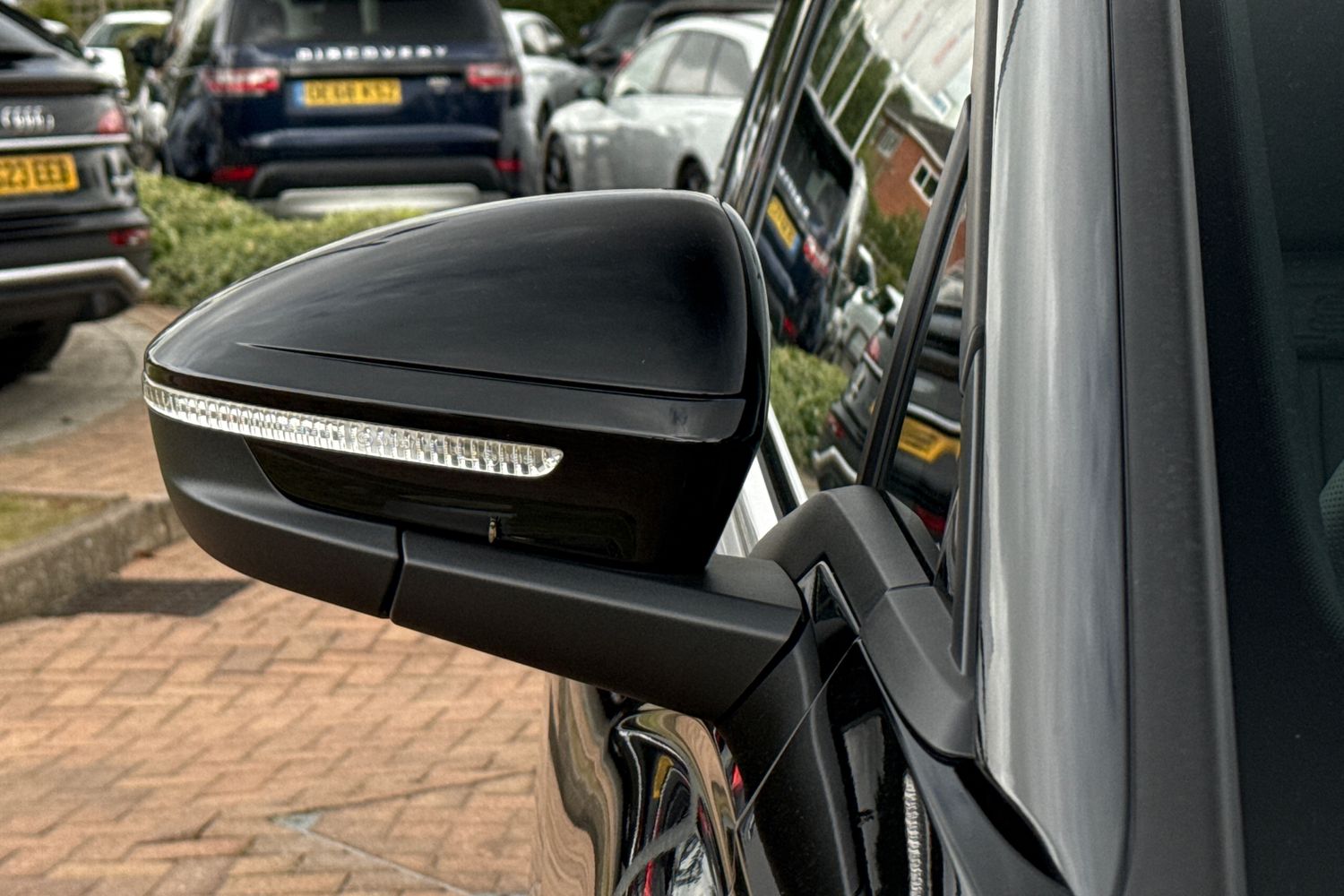 Used Audi Q4 e-tron 2025 for sale - 76526948: Photo 52