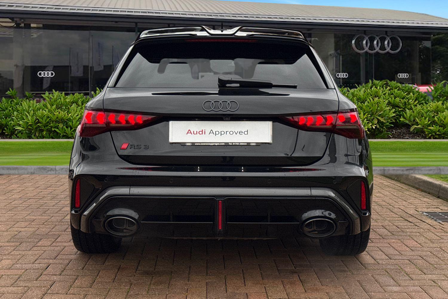 Used Audi RS3 2025 for sale - 76654233: Photo 4