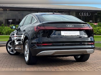 Used Audi e-tron 2022 for sale - 76194179: Photo 2