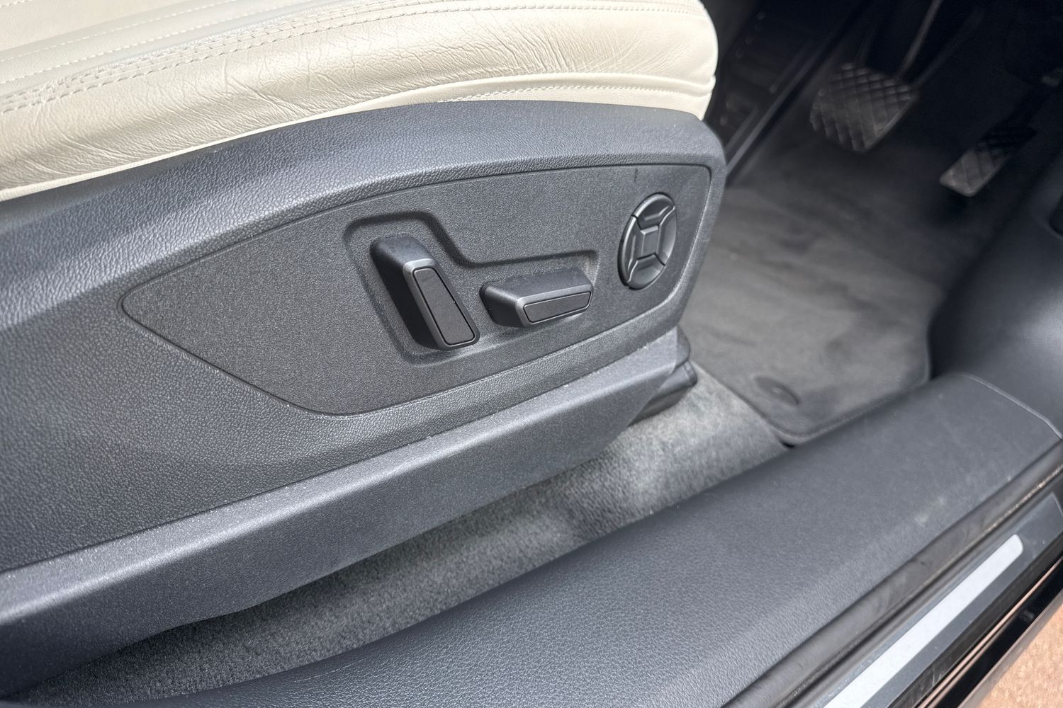 Used Audi e-tron 2022 for sale - 76194179: Photo 44