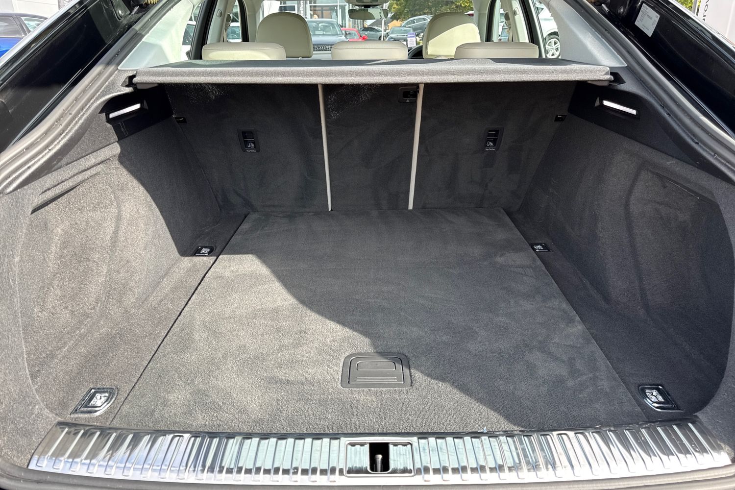 Used Audi e-tron 2022 for sale - 76194179: Photo 7