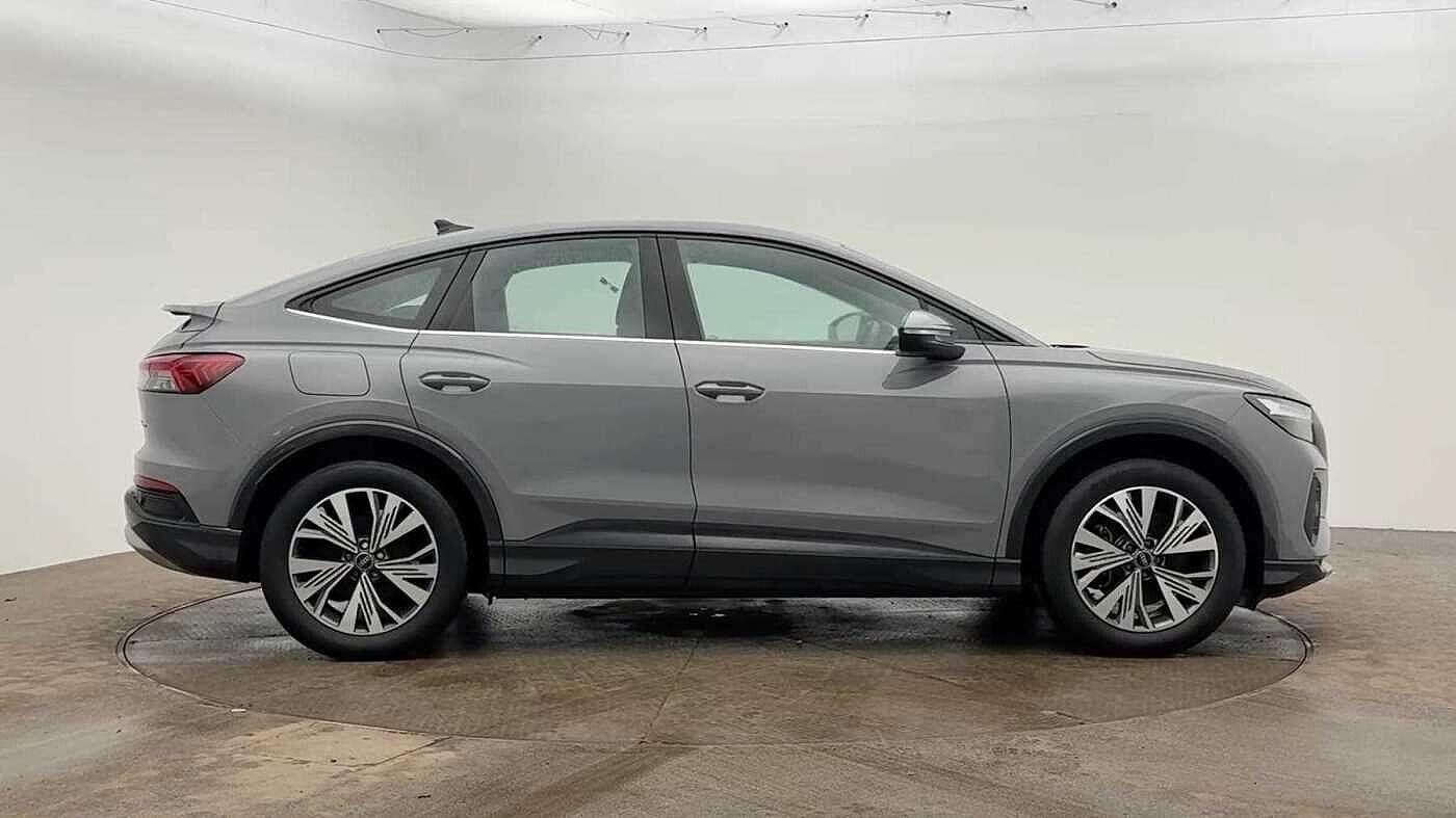 Used Audi Q4 e-tron 2022 for sale - 77262550: Photo 4