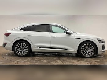 Used Audi Q8 e-tron 2023 for sale - 79355092: Photo