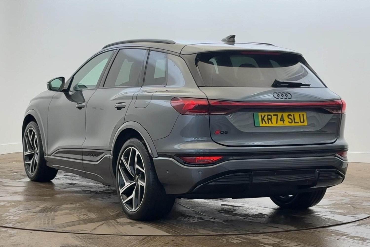 Used Audi Q6 e-tron 2024 for sale - 76590403: Photo 16