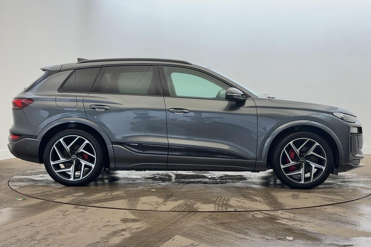 Used Audi Q6 e-tron 2024 for sale - 76590403: Photo 17