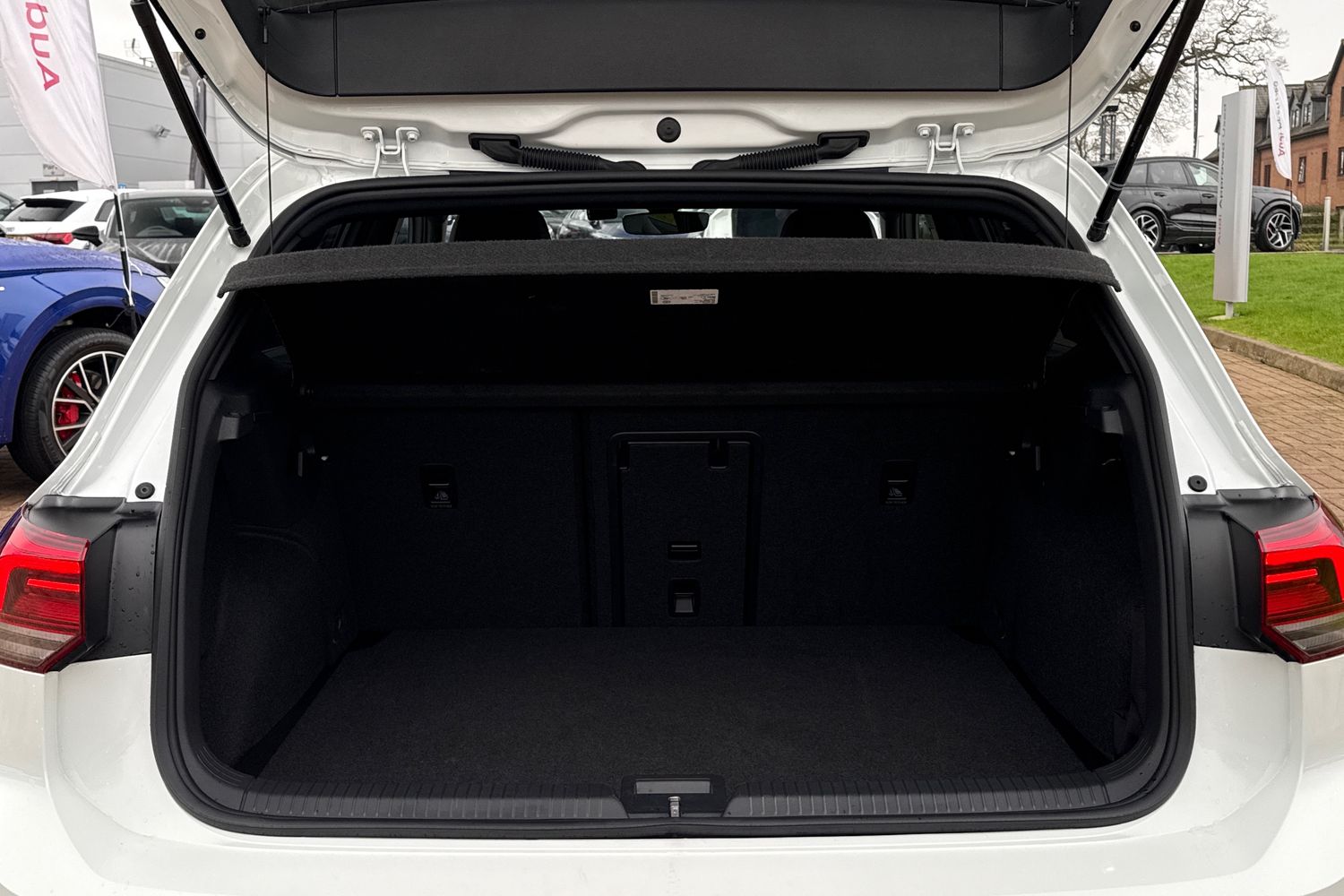 Used Volkswagen Golf 2023 for sale - 77327469: Photo 7