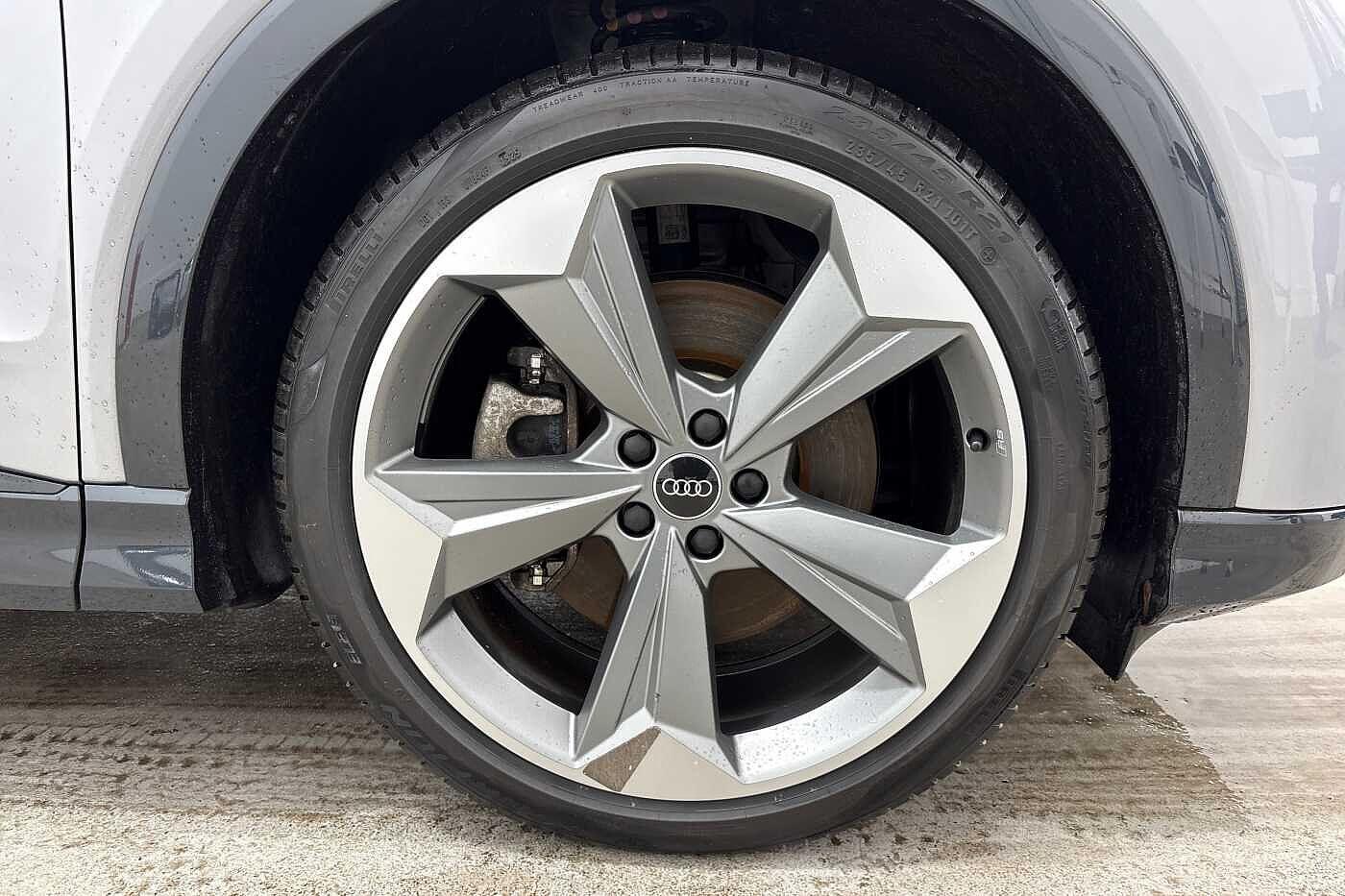 Used Audi Q4 e-tron 2025 for sale - 77820291: Photo 5