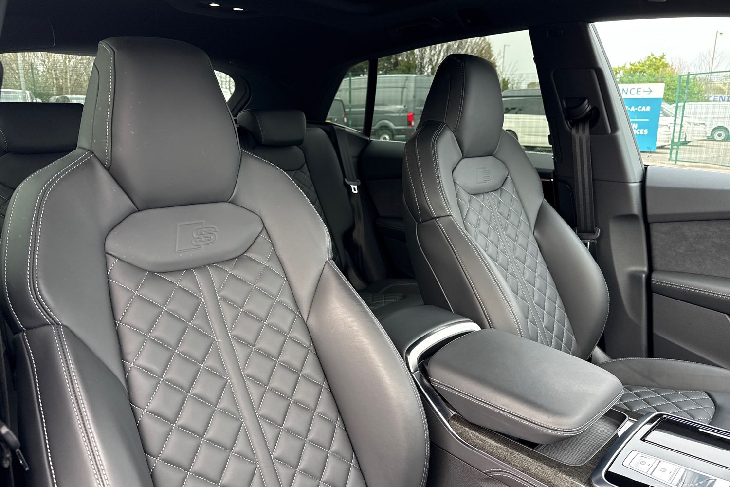 Used Audi Q8 2025 for sale - 77700700: Photo 23