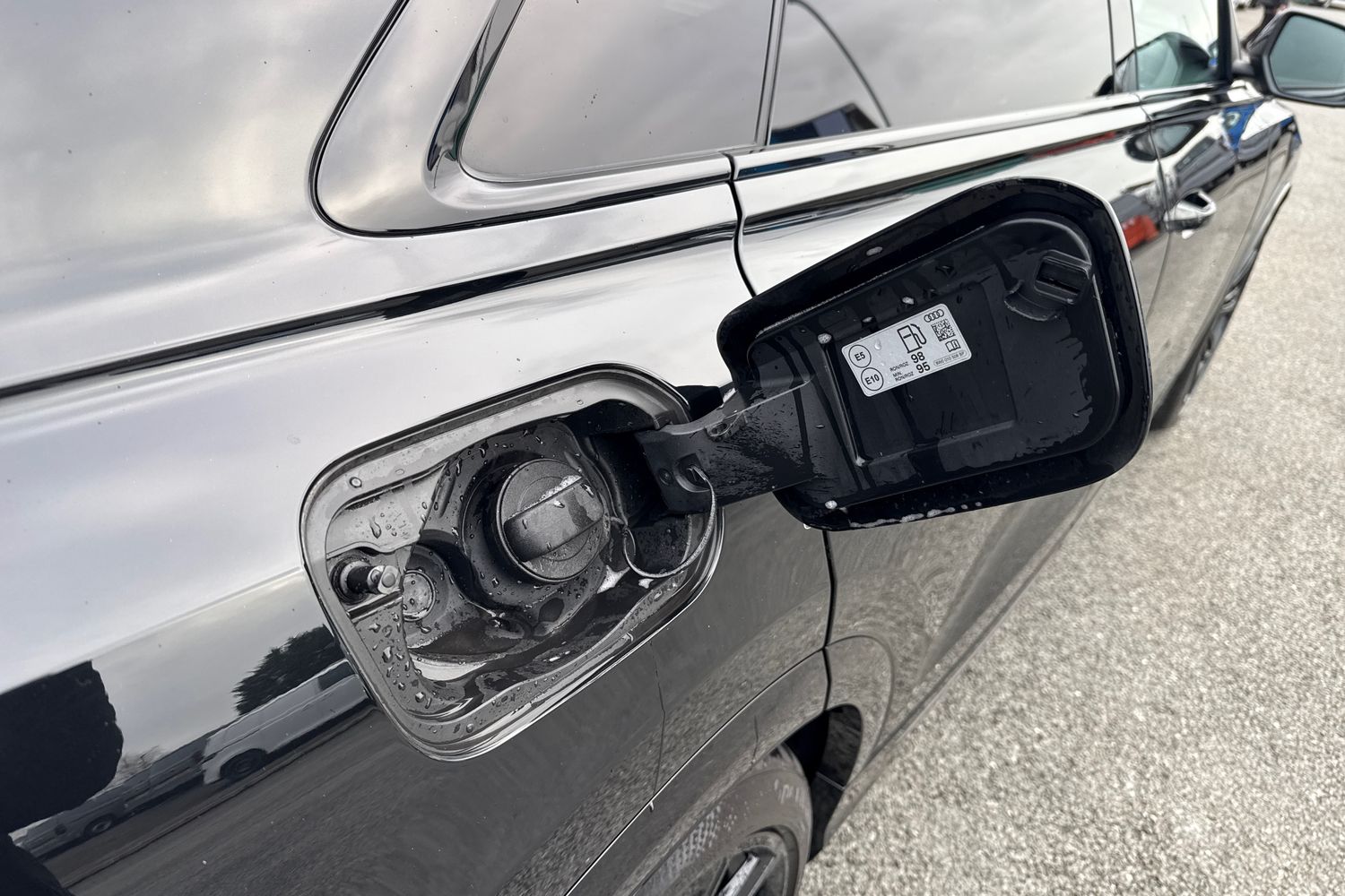 Used Audi Q8 2025 for sale - 77700700: Photo 24