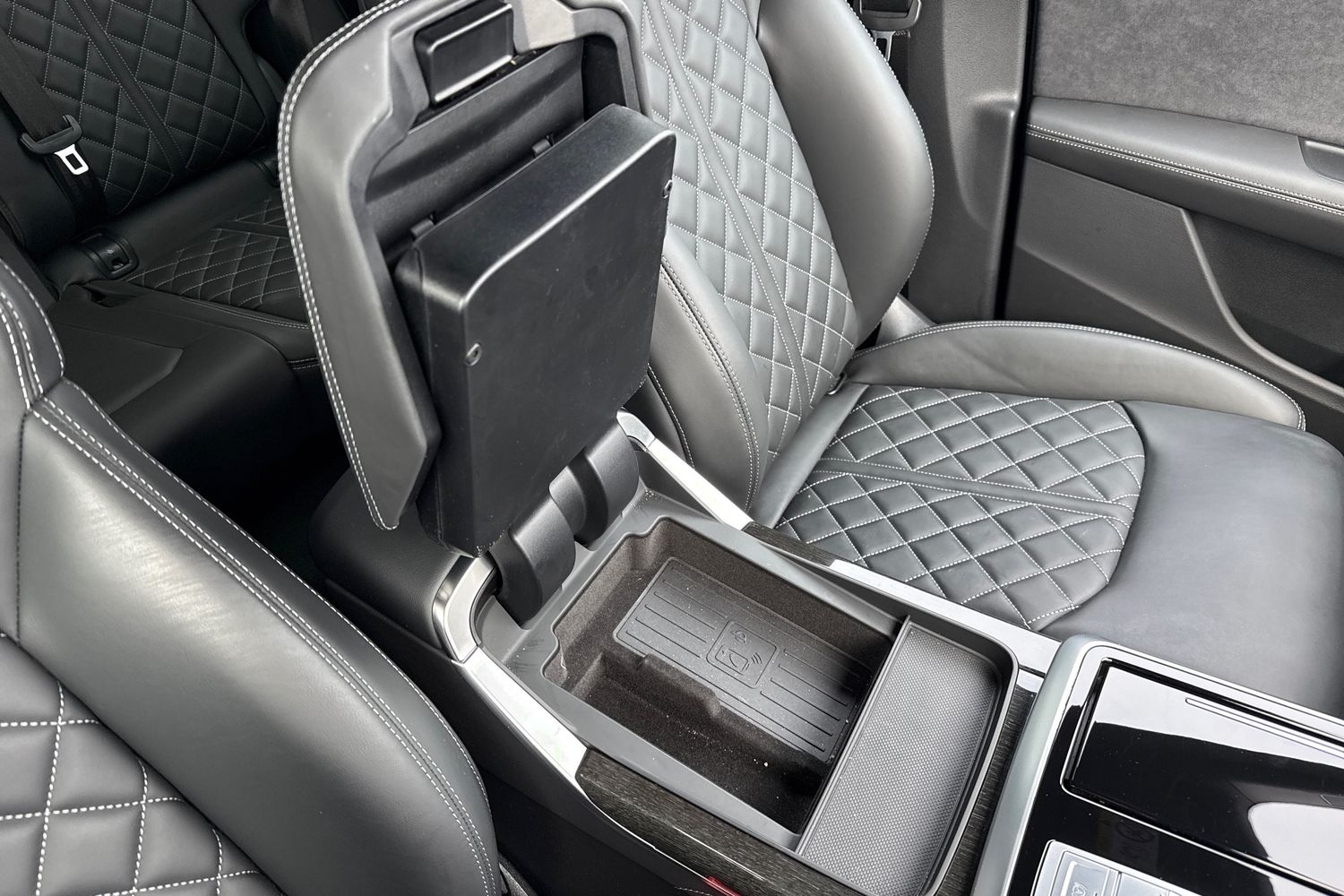 Used Audi Q8 2025 for sale - 77700700: Photo 33